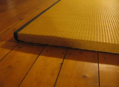 Détail d'un tatami sur le sol Détail d'un tatami sur le sol