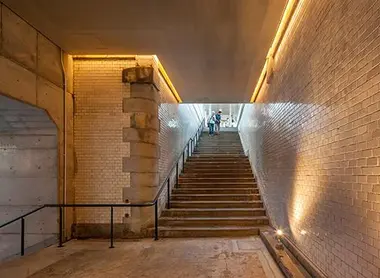 escaliers-maach-ecute-kanda-manseibashi