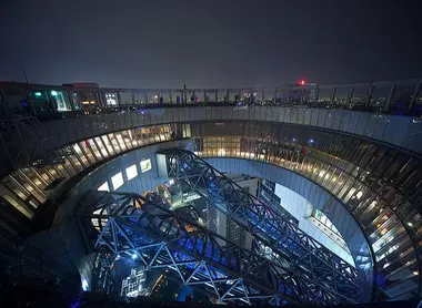 La plateforme d'observation de l'Umeda sky buindling à Osaka La plateforme d'observation de l'Umeda sky buindling à Osaka