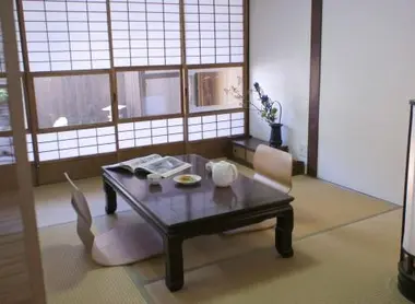 Le salon "ima" de notre maison Koyasu à Kyoto Le salon "ima" de notre maison Koyasu à Kyoto