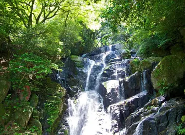 La cascade Shiraito no taki du mont Hagane