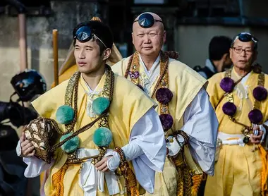 Des ermites yamabushi