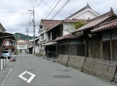 Une rue traditionnelle de Saijo, à l'est d'Hiroshima Une rue traditionnelle de Saijo, à l'est d'Hiroshima