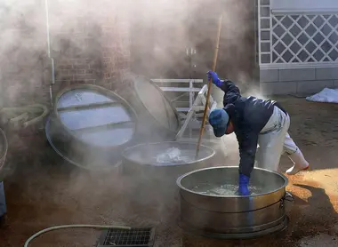 Le brassage du saké à Saijo / Higashi hiroshima Le brassage du saké à Saijo / Higashi hiroshima