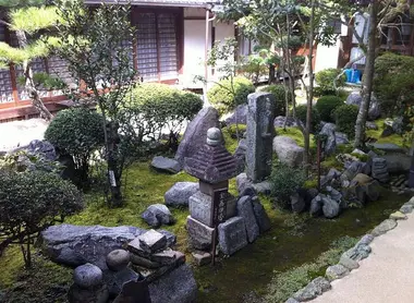 La cour de l'Asuka-dera La cour de l'Asuka-dera