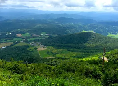 Panorama depuis le sommet du mont Sanbe