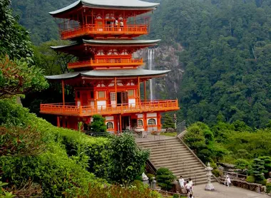 La pagode de Kumano Taisha et la cascade Nachi