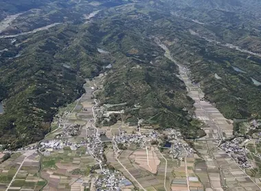 Les vallées du Mont Futago, dans la péninsule de Kunisaki Les vallées du Mont Futago, dans la péninsule de Kunisaki