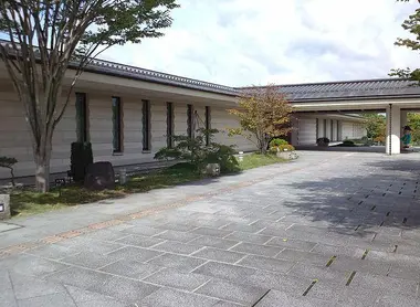 Man'yō-_Museum_Entrance Man'yō-_Museum_Entrance