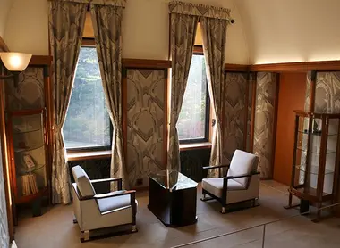 salon-prince-villa-asaka