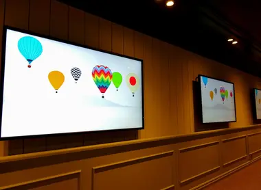 La voiture 16, oeuvre vidéo de Brian Alfred La voiture 16, oeuvre vidéo de Brian Alfred