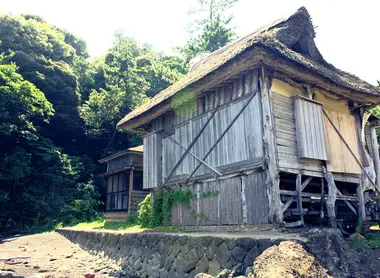 Maison abandonnée sur Kyojima, Sadogashima Maison abandonnée sur Kyojima, Sadogashima