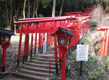 torii-kinko-inari-hiroshima torii-kinko-inari-hiroshima