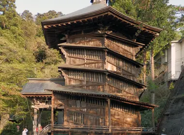 La pagode du temple Sazaedo