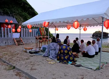 ceremonie-shirousagikawashimo-jinja