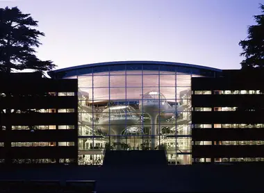 seikei-bibliotheque-exterieur