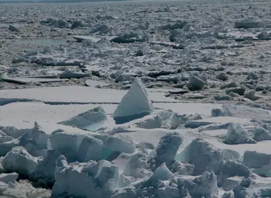 Ice Drift, la mer de glace d'Okhotsk Ice Drift, la mer de glace d'Okhotsk