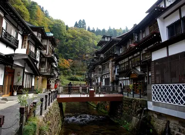 Rivière de Ginzan Onsen