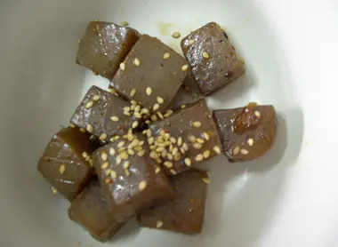 "pâté" de konnyaku cuisiné