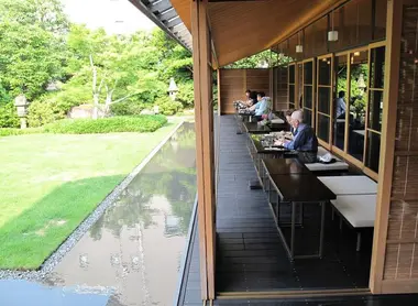 terrasse-salon-the terrasse-salon-the