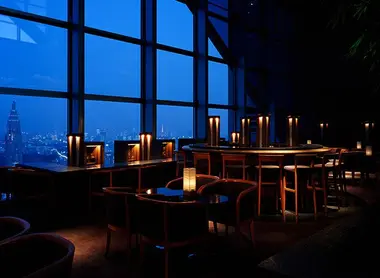 the peak bar lost in translation