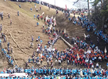 Onbashira matsuri Onbashira matsuri