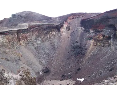 Le cratère principal du Mont Fuji