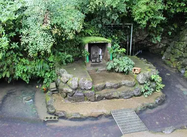 fontaine-kumanozo-jinja