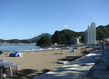 La plage de Matsuzaki