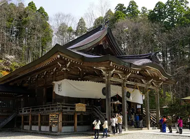 L'un des trois sanctuaire de Togakushi-jinja