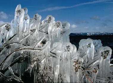 Formation de Shibuki-gori au lac Inawashiro