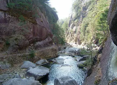 gorges-shosenkyo gorges-shosenkyo