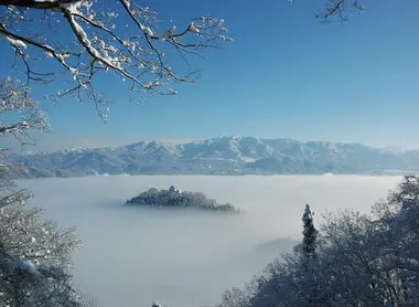 Le château dans le ciel en hiver
