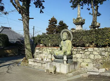 Statue au temple Kurodani Statue au temple Kurodani