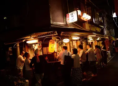 Les Tachinomiya, les bars sans siège japonais