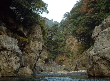 Pont suspendu de la vallée Hatonosu Keikoku