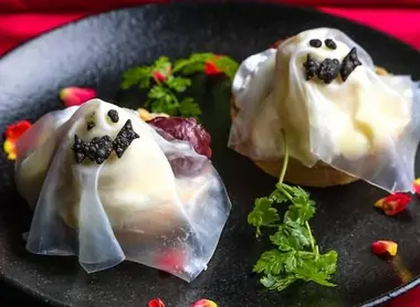 Les toasts aux fantômes du Vampire Café Les toasts aux fantômes du Vampire Café