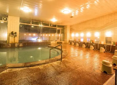 Showers and bath of a sento Showers and bath of a sento