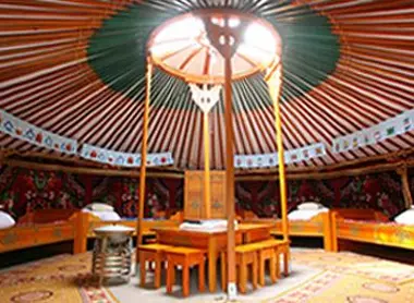 Intérieur d'une yourte