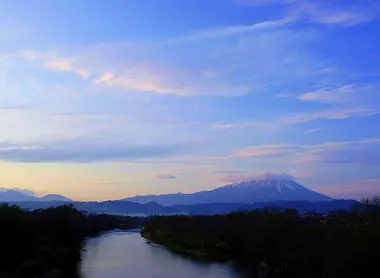 Vue lointaine du Mont Iwate