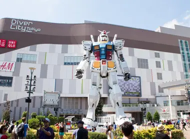 Gundam à Diver City Gundam à Diver City