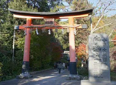 Ujigami_jinja1-entree