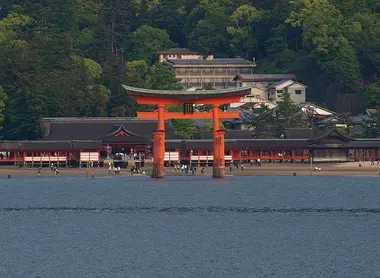 Itsukushima_miyajima