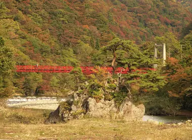 Au départ du chemin vers la gorge