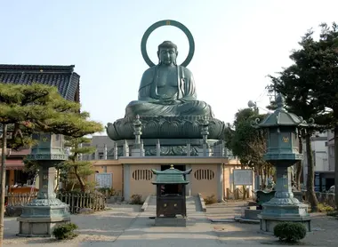 Le Daibutsu de Takaoka Le Daibutsu de Takaoka