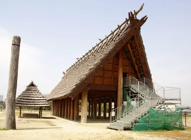 Yayoi-style longhouse