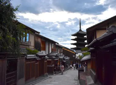 Higashiyama Higashiyama