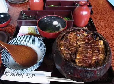 Un plato de hitsumabushi