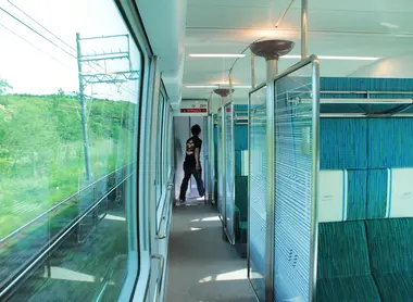 Espace groupes à bord du Kintetsu Shimakaze