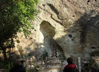 sepulture-izanami-hananoiwaya-jinja sepulture-izanami-hananoiwaya-jinja